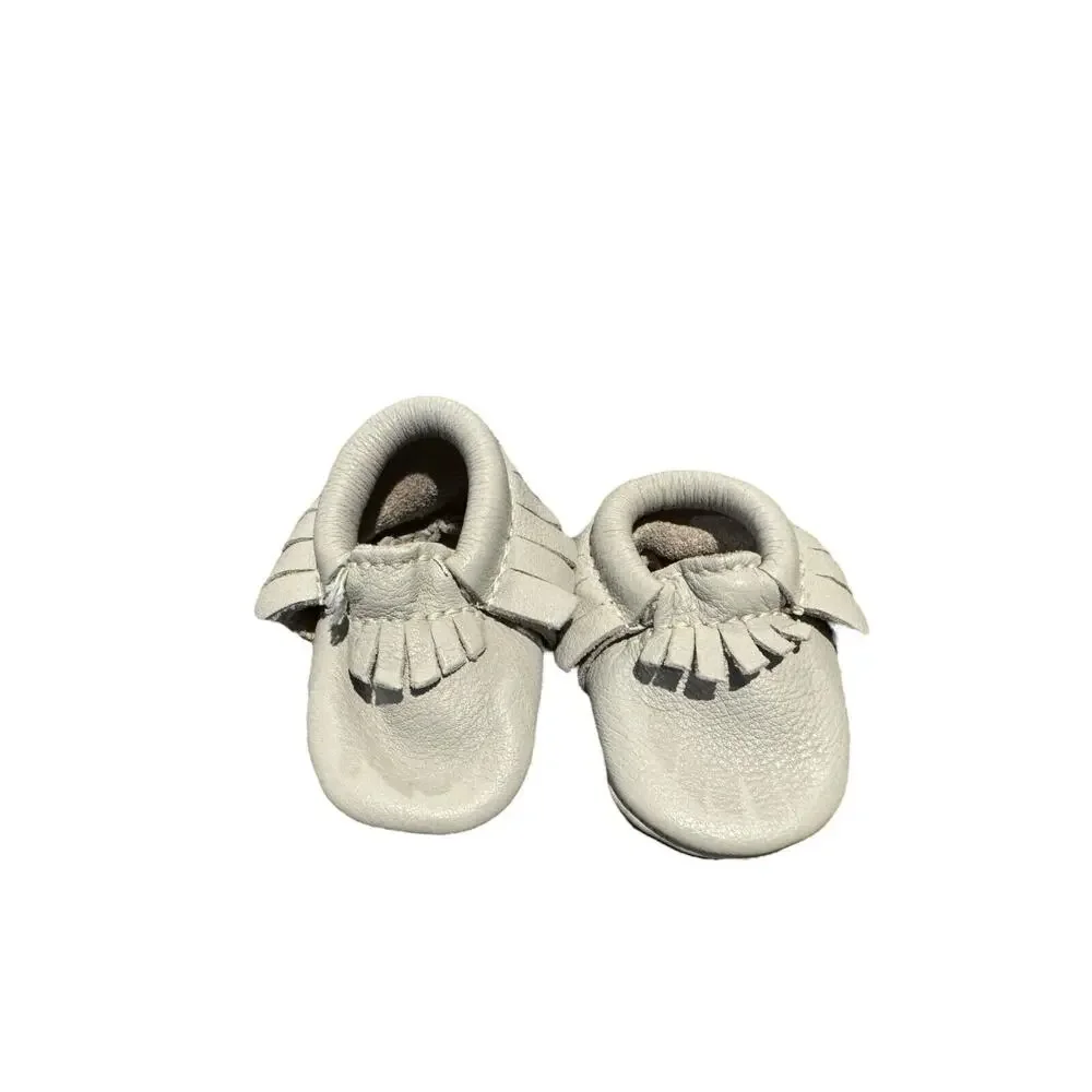 Freshly Picked Baby Gray Moccasins Size 0‎ NEW